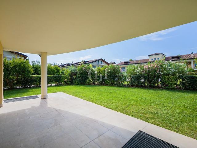 Casa in vendita a Sirmione, Lombardia