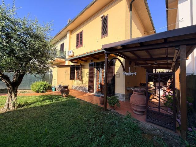 Casa in vendita a San Martino, Campi Bisenzio