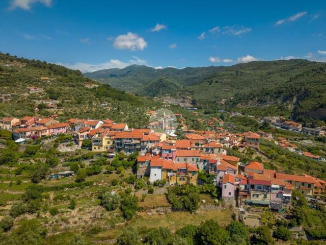 Casa in vendita a Imperia, Liguria