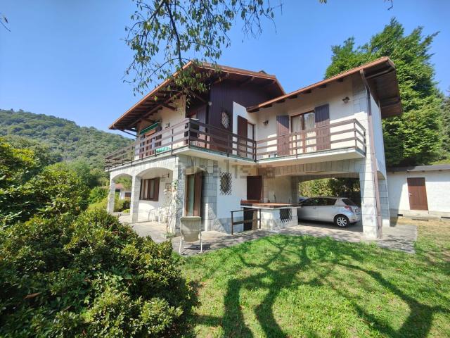 Casa in vendita a Brovello-Carpugnino, Piemonte