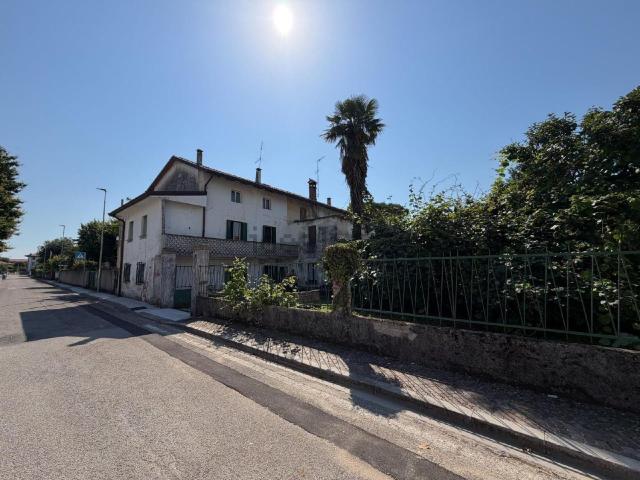 Casa in vendita a Campoformido, Friuli-Venezia Giulia