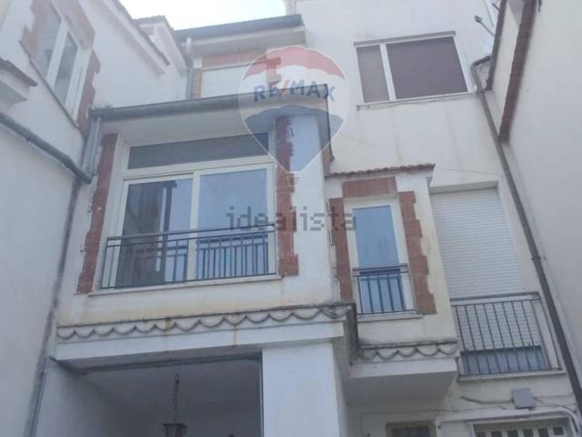 Casa in vendita a Santi Cosma E Damiano, Lazio