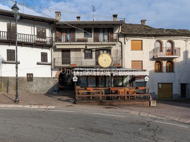 Casa in vendita a Valchiusa, Piemonte