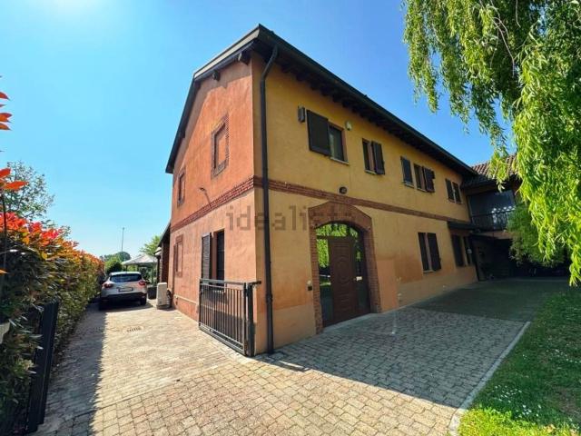 Casa in vendita a Torriggio, Rozzano