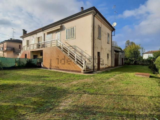 Casa in vendita a Polesella, Veneto