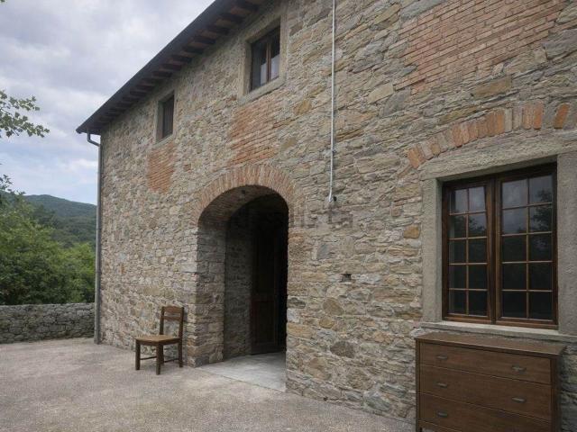 Casa in vendita a Dicomano, Toscana