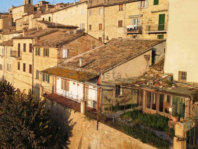 Casa in vendita a Marche, Macerata