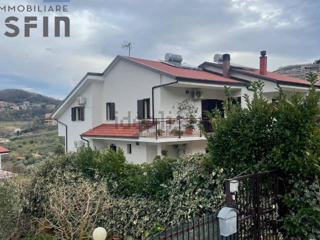 Casa in vendita a Calabria, Cosenza