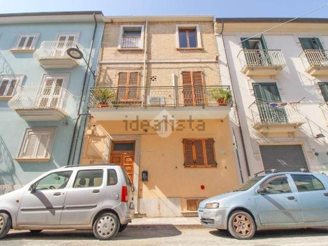 Casa in vendita a Marina centro, Marche