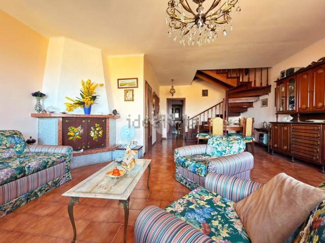 Casa in vendita a Fossato Di Vico, Umbria