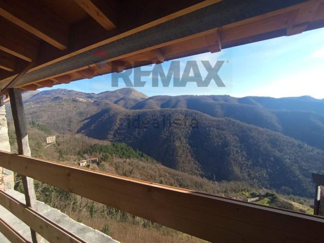 Casa in vendita a Unione dei comuni Media Valle del Serchio, Coreglia Antelminelli