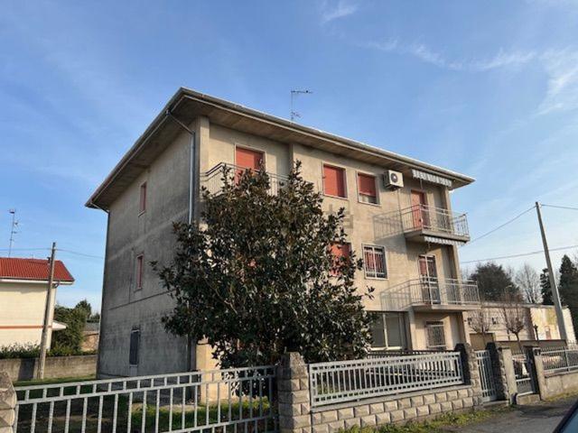 Casa in vendita a Unione Alto Ferrarese, Cento