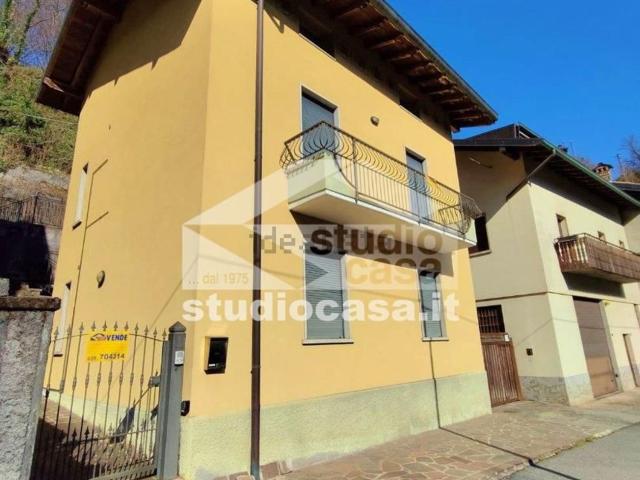 Casa in vendita a Ponte Nossa, Lombardia