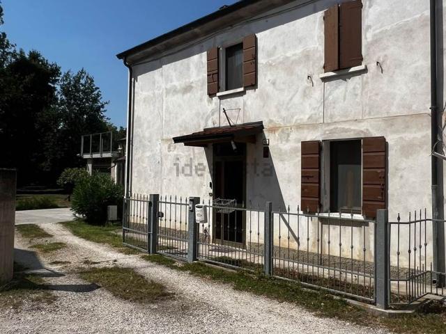 Casa in vendita a Suzzara, Lombardia