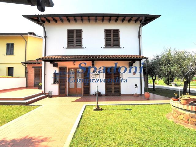 Casa in vendita a Ponte Buggianese, Vione