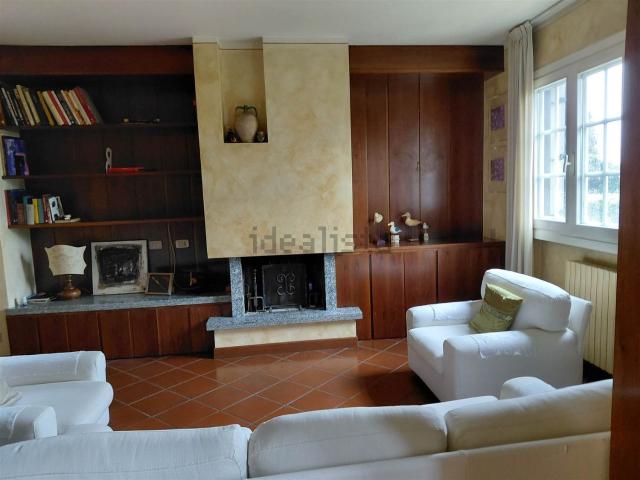Casa in vendita a Palazzo Del Pero, Toscana