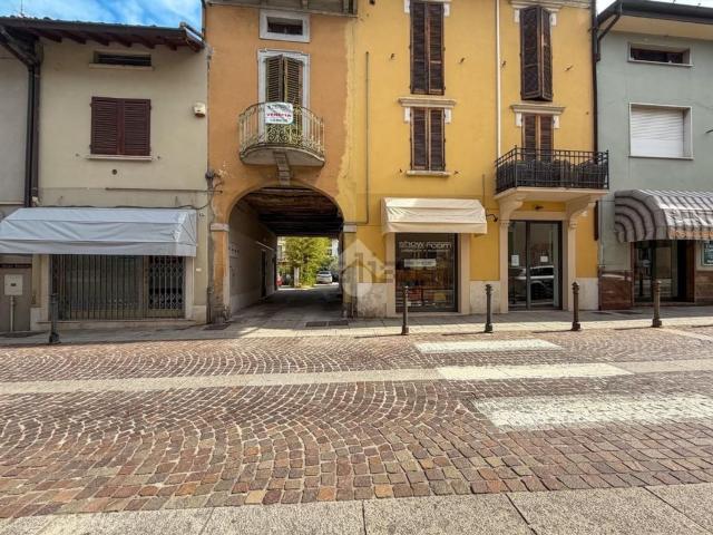 Casa in vendita a Manerbio, Lombardia
