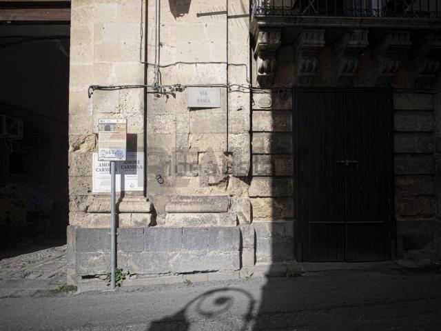 Casa in vendita a Licodia Eubea, Catania