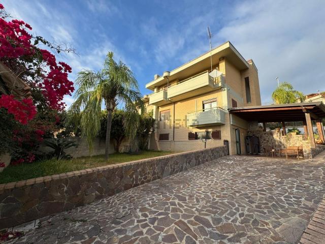 Casa in vendita a Calabria, Catanzaro