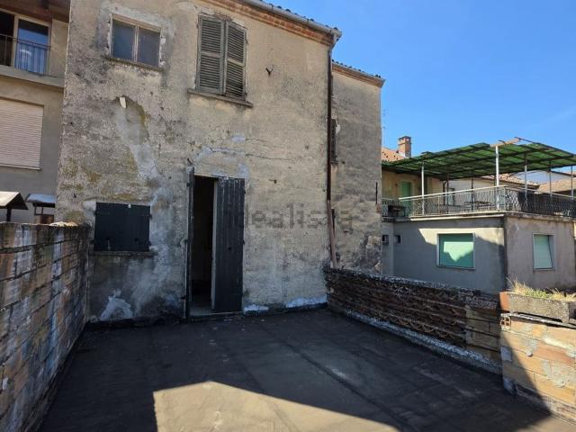 Casa in vendita a Mombaruzzo, Asti