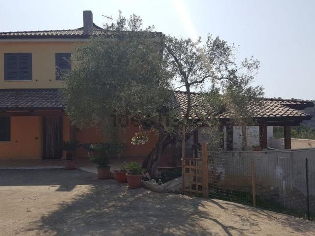 Casa in vendita a Itri, Lazio