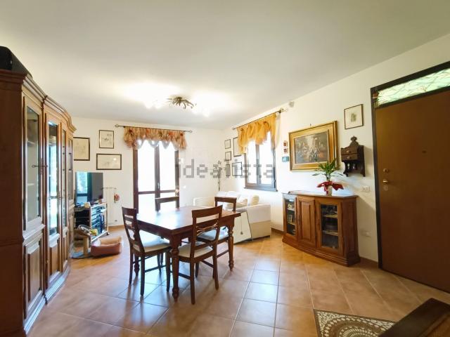 Casa in vendita a Cascina