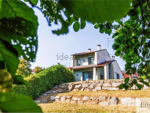 Casa in vendita a Cassinetta, Biandronno