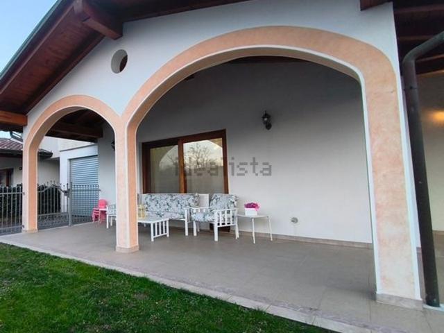 Casa in vendita a Azzano Decimo, Friuli-Venezia Giulia