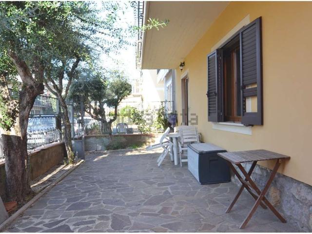 Casa in vendita a Le Case, Montevettolini