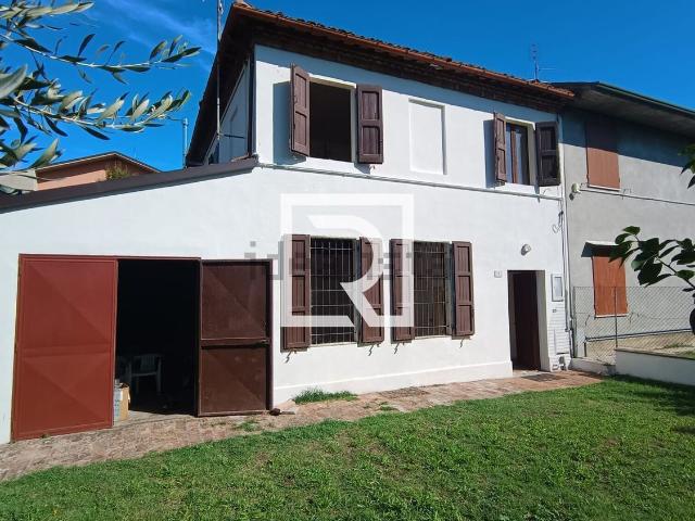 Casa in vendita a Cava, Forlì