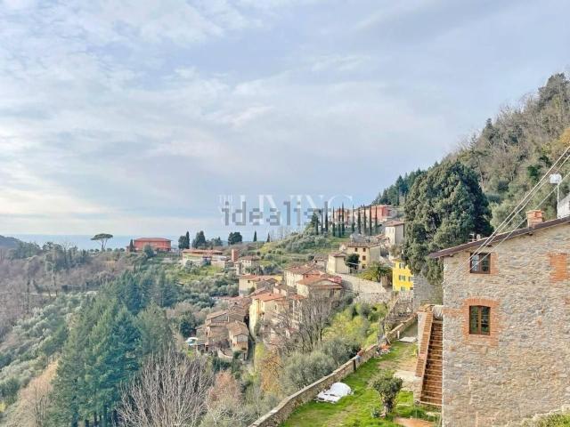 Casa in vendita a Camaiore, Toscana