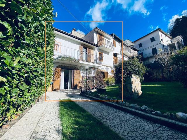 Casa in vendita a Borgorose, Lazio