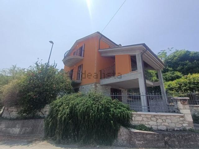 Casa in vendita a Roccascalegna, Abruzzo
