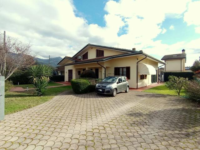 Casa in vendita a Pozzodonico, Pietrasanta