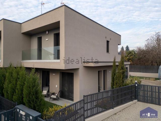 Casa in vendita a Robbiano, Giussano