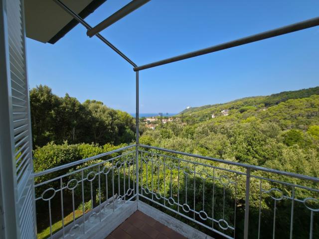 Casa in vendita a Quercianella, Livorno