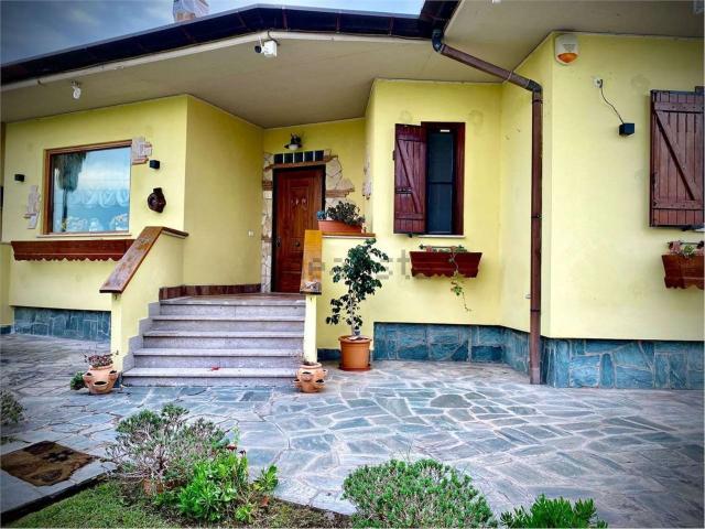 Casa in vendita a Latina, Lazio