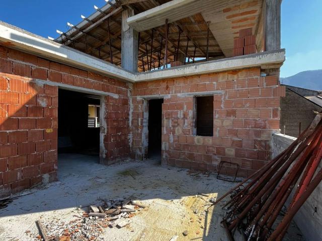 Casa in vendita a Caliano, San Pietro