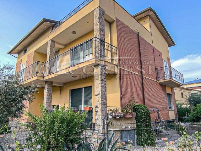Casa in vendita a Ponte San Giovanni, Cenerente