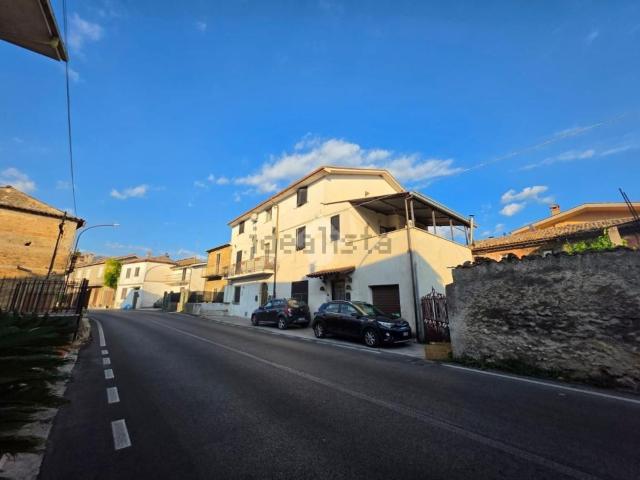 Casa in vendita a Carnello, Sora