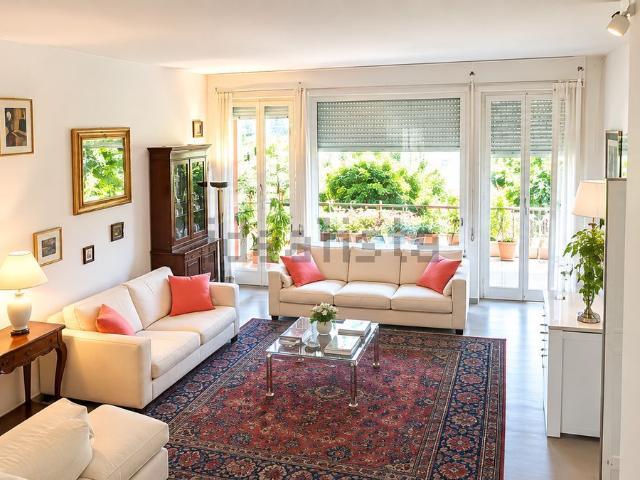 Casa in vendita a Casal Palocco, Roma