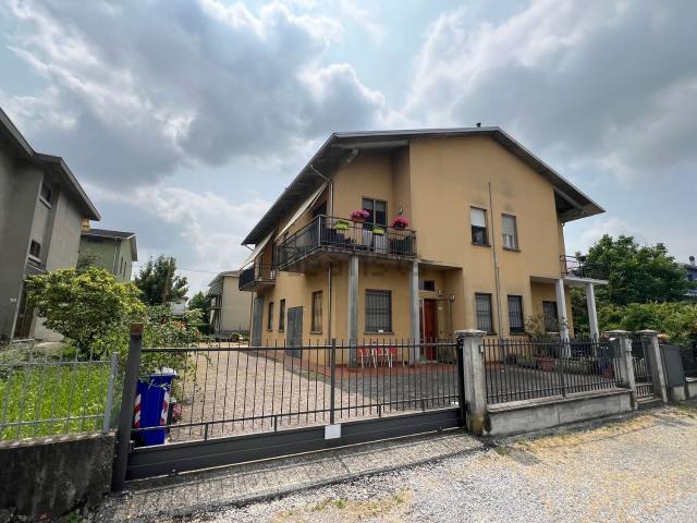 Casa in vendita a Soragna, Reggio Emilia