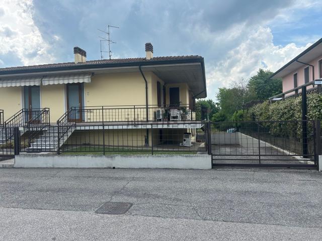Casa in vendita a Soave, Veneto