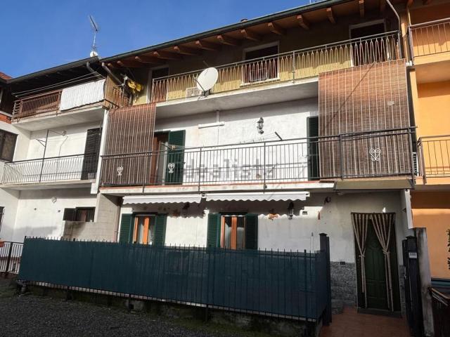 Casa in vendita a Revislate, Novara
