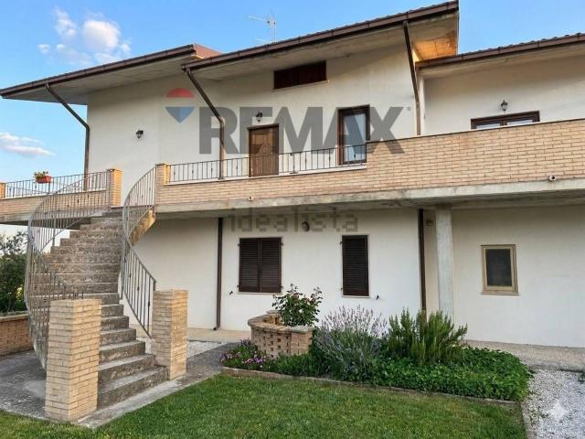 Casa in vendita a Lettomanoppello, Abruzzo