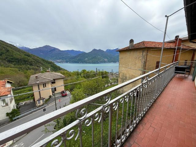 Casa in vendita a Ligomena, Plesio
