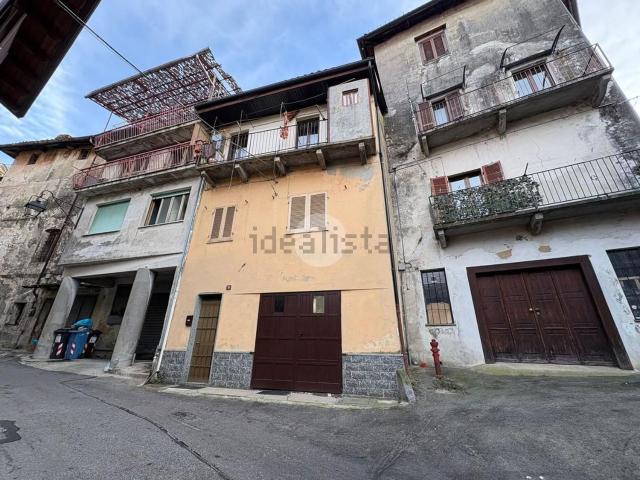 Casa in vendita a Salto, Piemonte