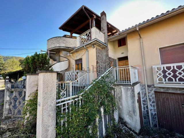 Casa in vendita a Villa Cavallone, Tione degli Abruzzi
