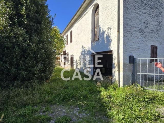 Casa in vendita a Chiesina Uzzanese, Toscana