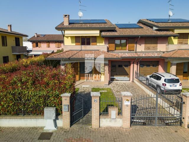Casa in vendita a Curtatone, Lombardia
